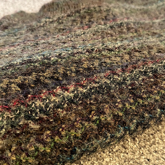 Vintage 70% Wool and 30% Alpaca Italian made knitted women’s sweater size Medium - Picture 2 of 11